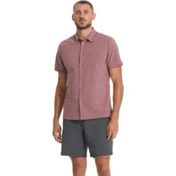 Vuori Men's Short Sleeve Bridge Button-Down -Outdoor Clothing Sale LIGHTTERRACOTTA